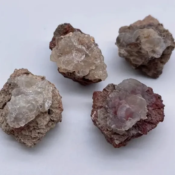 Natural Hyalite Opal Agate Ore Specimen UV reactive (1 Piece) - Picture 5 of 5